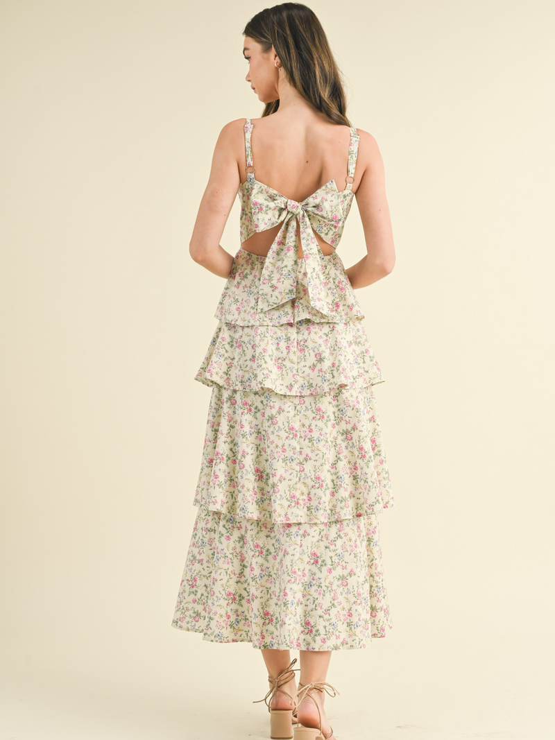 country style maxi dresses WESTFADE Floral Print Chiffon Sweetheart Neckline Knot Green Front Long Puff Sleeve Smocked Tiered Midi Dress, Country Style, Fall, Western, Cowgirl